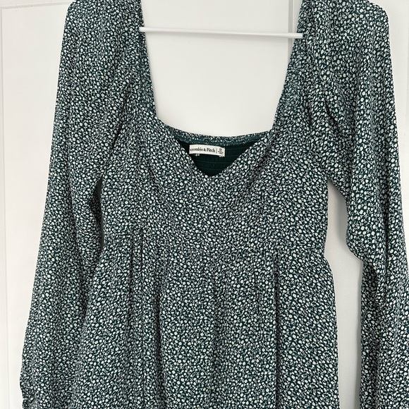 Abercrombie dress - Picture 2 of 3